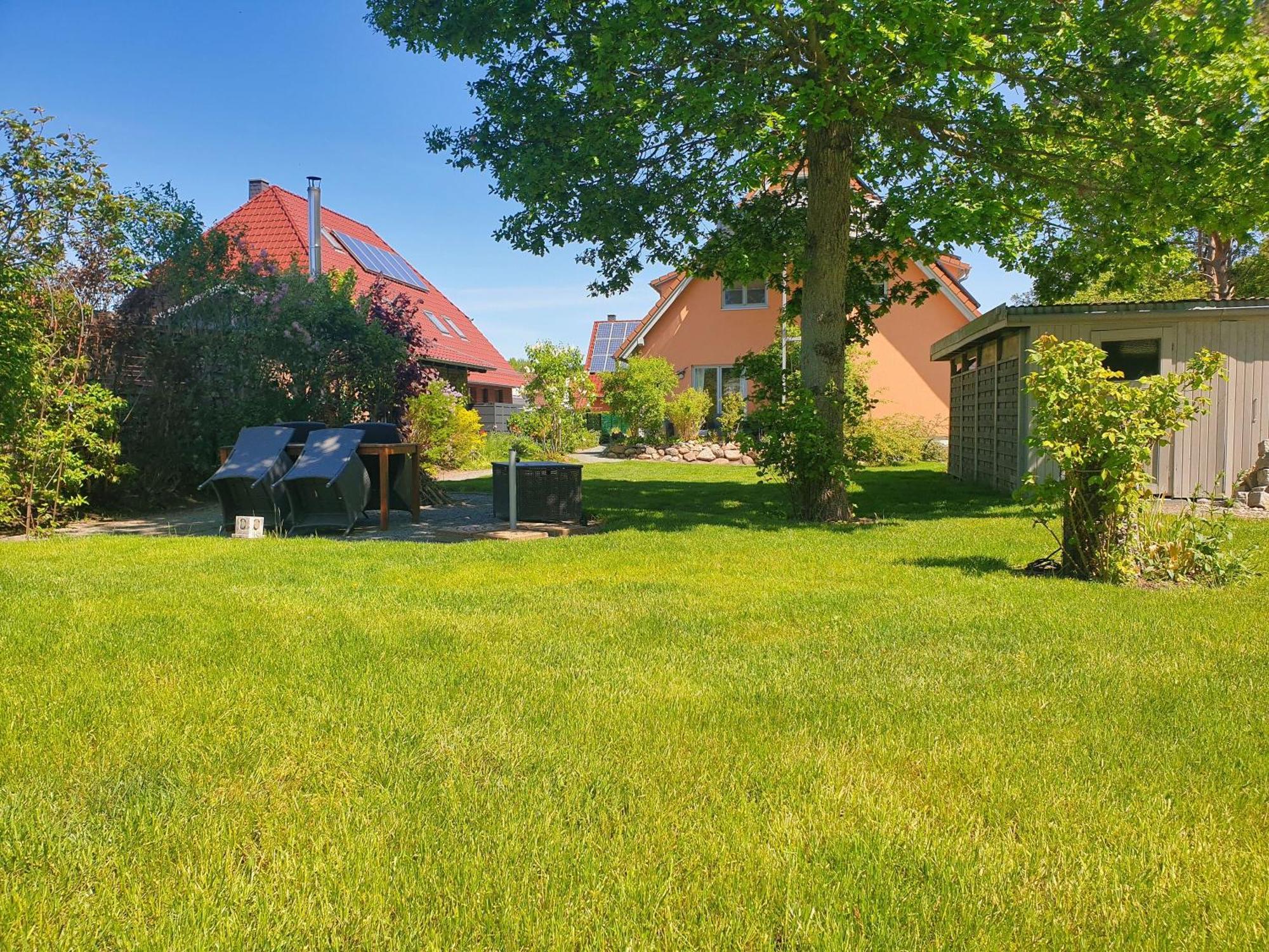 Fewo Am Wald Fewo 03 - Balkon, Gartennutzung, Sauna Glowe Exterior photo